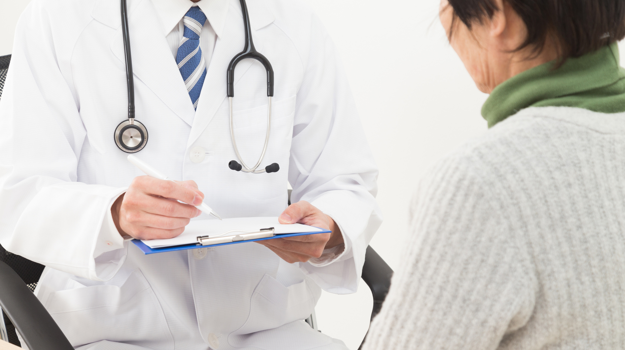 内科の診察の様子